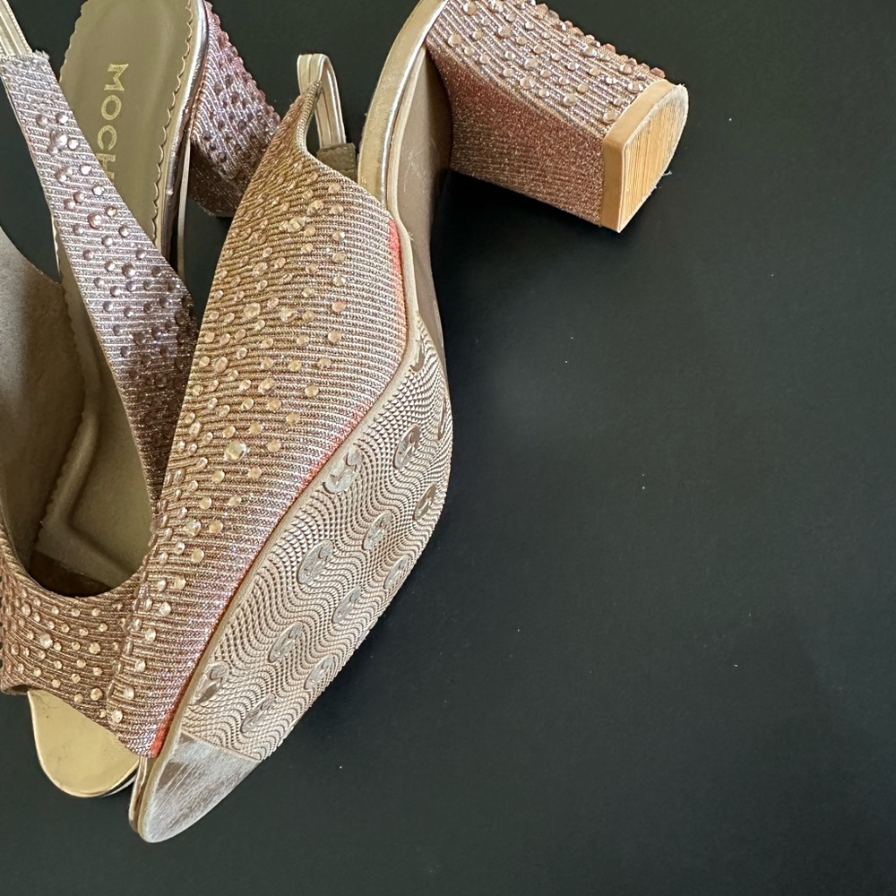 Party wear sandals